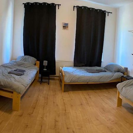 Worker Apartments Bernsdorf-Wiednitz מראה חיצוני תמונה